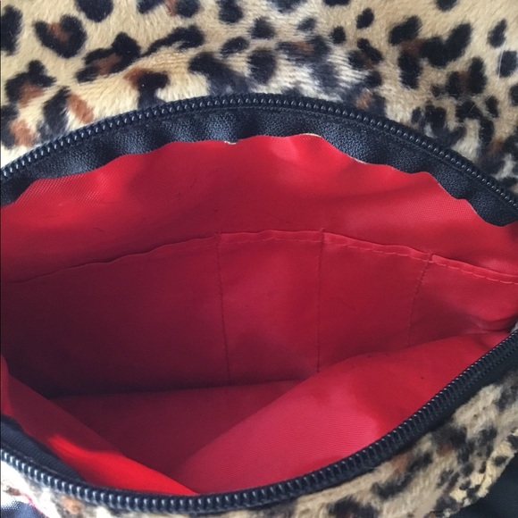 ❤️SOLD❤️ Leopard Velour JanSport Backpack - Picture 2 of 8